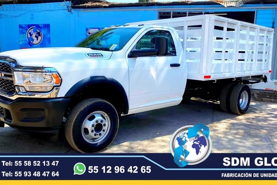 Fabricantes de Redilas y Estaquitas para camionetas y camiones Ford Nissan RAM Chevrolet Hino Foton Izusu Hyundai International Mercedez Benz Freightliner Volvo Man VW modelos 2024, 2025 SDM Global Mexico somos una empresa líder como fabricantes de Redilas y estaquitas cajas y carrocerias, semi remolques, plataformas, con personal altamente capasitado para su fabricacion. especialiastas en todo tipo de Redilas, Estaquitas, Huacaludas, Cajas secas.En México, las redilas o estaquitas son estructuras metálicas o de madera que se montan en la parte trasera de las camionetas de carga para aumentar su capacidad de transporte. Las redilas o estaquitas pueden tener lados abatibles o desmontables, lo que facilita la carga y descarga de mercancías redilas o estaquitas venta de carrocerias.Somos una Empresa Mexicana líder en el Mercado con años de experiencia, especialistas como fabrica de Redilas estaquitas, Unidades Moviles, carrocerias, remolques, cajas secas, pipas de agua, auto tanques, compactadores de basura, alargado y acorazado de chasis, equipamiento de patrullas, ambulancias de traslado, gruas de platadormas, rampas hidraulicas.Somos fabribricantes directos, distribuidores en todo Mexico, comunicate y te atenderemos personalmente.