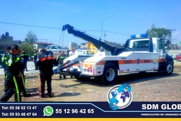 Fabricantes de Compactodores de Basura carga trasera carga lateral para basura organica e inorganica. SDM Global Mexico somos una empresa líder en la fabricacion de camiones compactadores y recolectores de basura de carga lateral y trasera asi como de unidades moviles especiales, semi remolques con personal altamente capasitado para su fabricacion y ventaLos Recolectores de basura o residuos son máquinas que tienen como principal objetivo el de comprimir los deshechos, transformándolos en un conjunto mucho más pequeño y permitiendo así que su manipulación sea mucho más sencilla y eficiente por parte de quienes transportan la basura periódicamente. contamos con camionones compactadores y recolectores de basura.Somos una Empresa Mexicana líder en el Mercado con años de experiencia, especialistas como fabricantes de camiones recolectores de basura carga trasera y lateral, Unidade Moviles, Cajas secas, carrocerias, remolques, pipas de agua, auto tanques, alargado y acorazado de chasis, equipamiento de patrullas, ambulancias de traslado, gruas de plataformas y arrastre, rampas hidraulicas de carga y descarga, redilas estaquitas, somos fabricantes.Somos fabribricantes directos, distribuidores en todo Mexico, comunicate y te atenderemos personalmente.