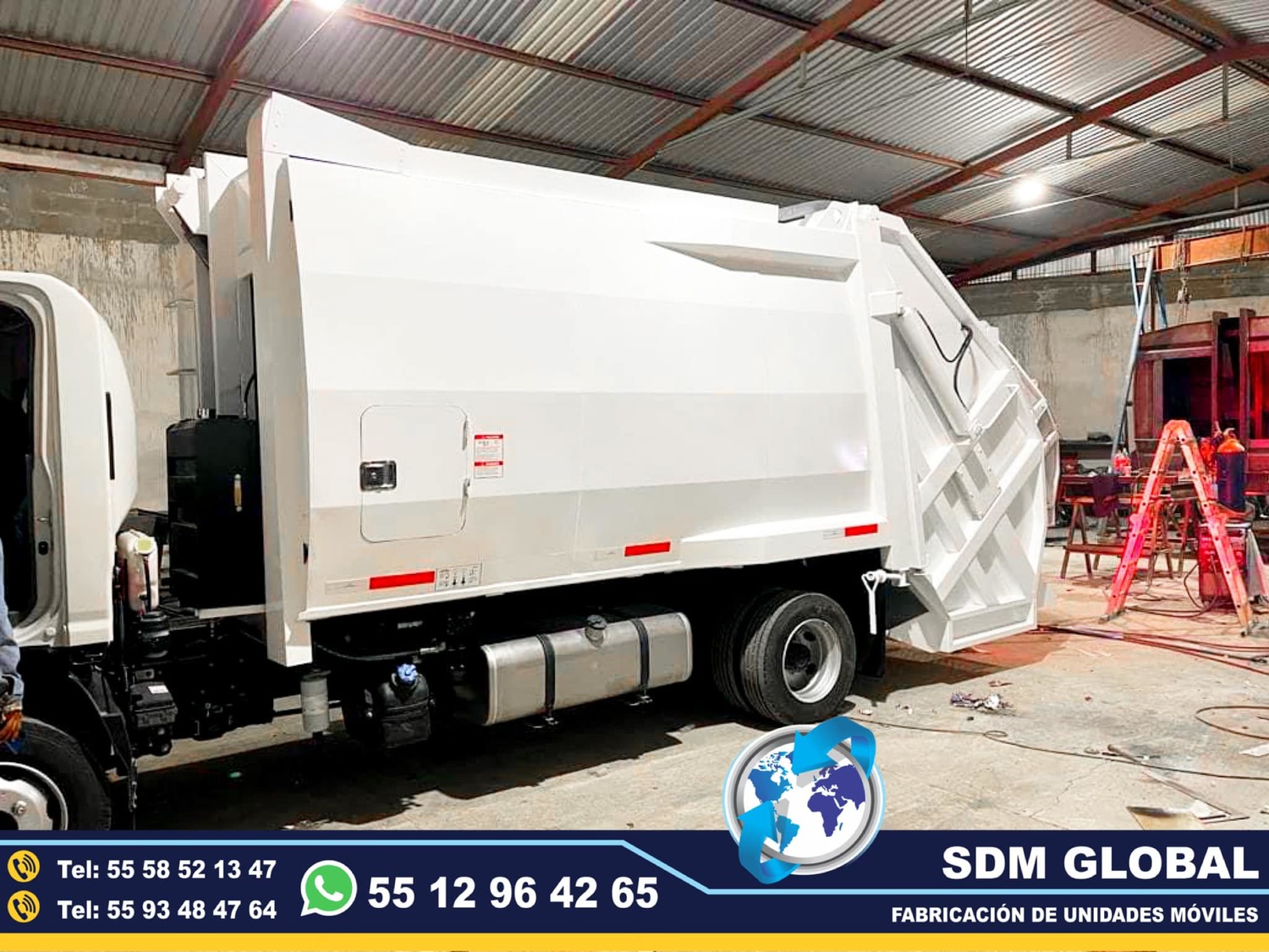 Fabrica de Compactadores y recolectores de basura lateral<br>